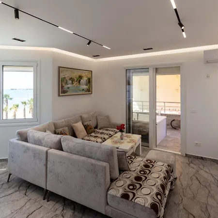 Luxurious Flat Hot Tub Sea View Dıraç