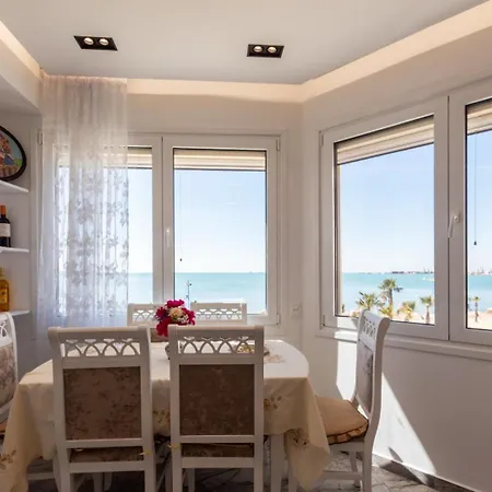 Luxurious Flat Hot Tub Sea View Daire