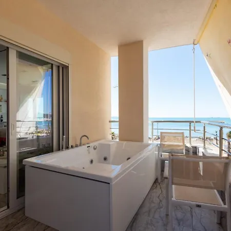 Luxurious Flat Hot Tub Sea View Dıraç