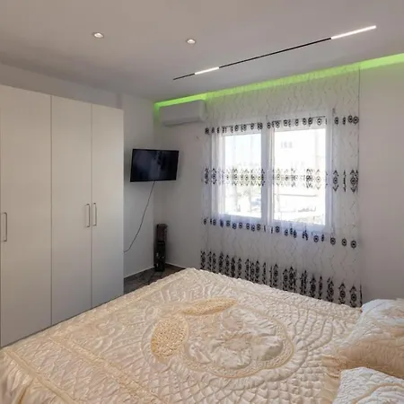 Luxurious Flat Hot Tub Sea View Durres